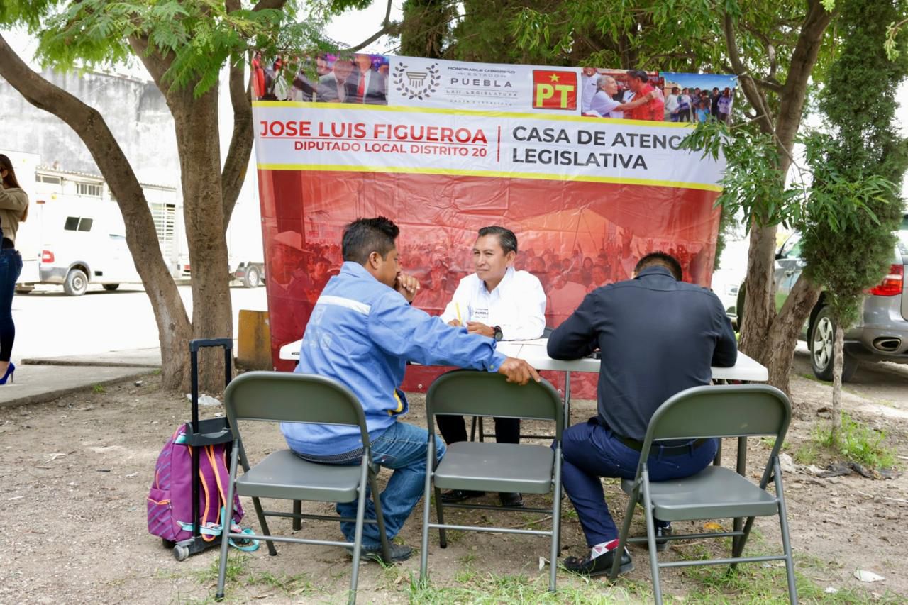 Mesa de gestión en la colonia Constitución Mexicana