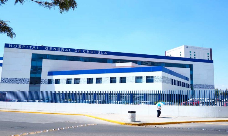 Reconvierten hospitales de Puebla para pacientes COVID-19