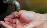 Denuncian vecinos de la colonia Santa Lucía desabasto de agua potable en Puebla 