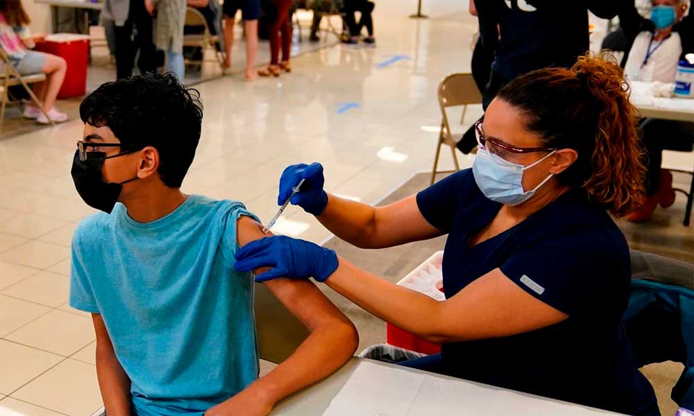 Avanzan las condiciones para la vacunación de menores en México