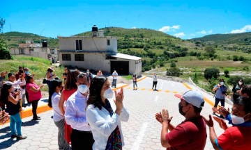 Impulsa Ayuntamiento de Puebla infraestructura vial y deportiva en San Baltazar Tetela