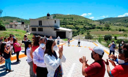 Impulsa Ayuntamiento de Puebla infraestructura vial y deportiva en San Baltazar Tetela