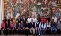 “Trabajar juntos más allá de colores”, pide Eduardo Rivera durante la reunión con ediles en Puebla