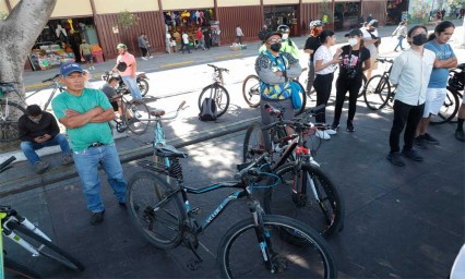 Realizan rodada por “Manu” activista de los derechos de los ciclistas poblanos