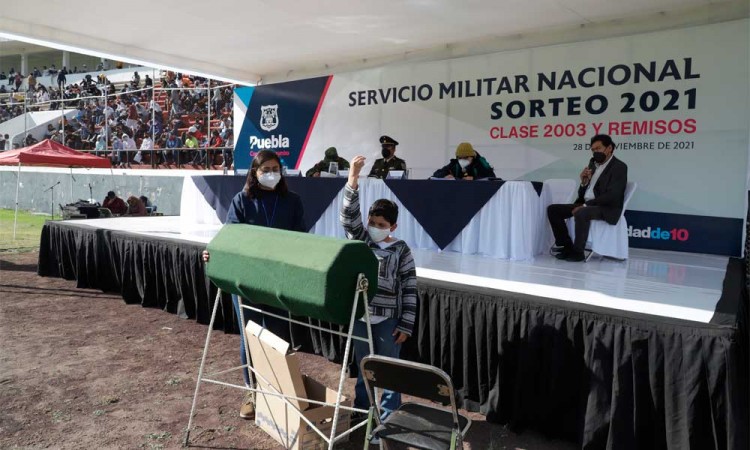 Mil 700 jóvenes acudirán a sellar su cartilla militar en Puebla Capital