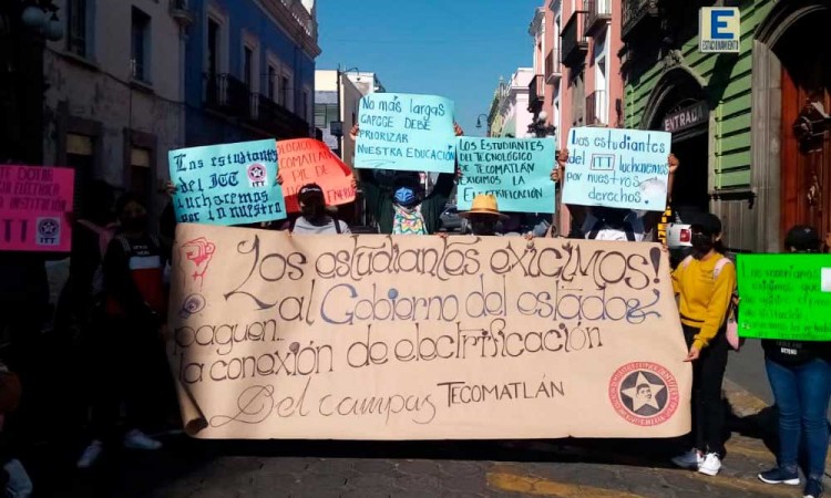 Promete Congreso solución a jóvenes de Tecomatlán