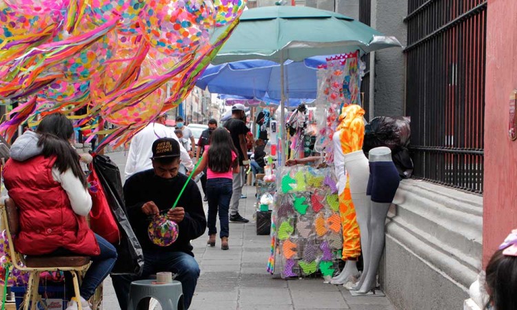 Extenderán plazo para la entrega del padrón de vendedores ambulantes en Puebla