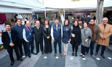 Inaugura Eduardo Rivera el Festín Poblano edición navideña