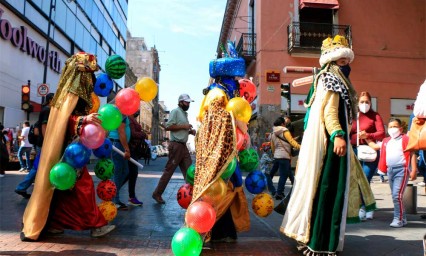 Piden Reyes Magos ya no usar más globos para enviarles las cartas