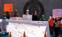 Estudiantes de la UDLAP en protesta piden diálogo con autoridades federales