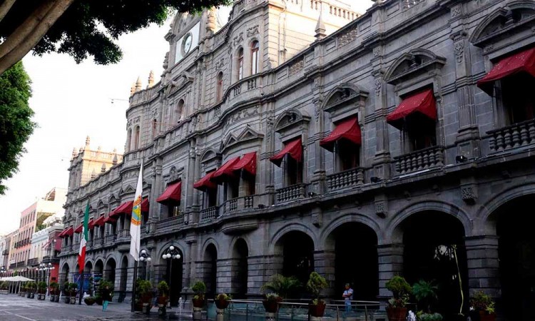 Cuarta ola deja a 500 infectados en el Ayuntamiento de Puebla