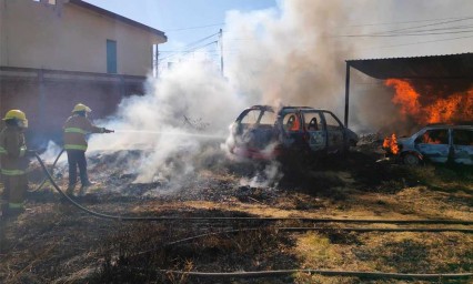 Sofocan incendio en propiedad de San Sebastián Tepalcatepec