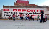 Dan clases de danza gratuitas en la Unidad Habitacional Antorcha Obrera de la capital poblana