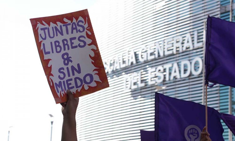 Eduardo Rivera informa saldo blanco tras las marchas del 8M en Puebla