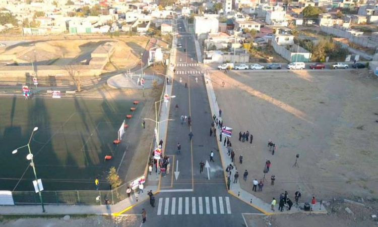 Reabren la calle Emiliano Zapata en La Resurrección