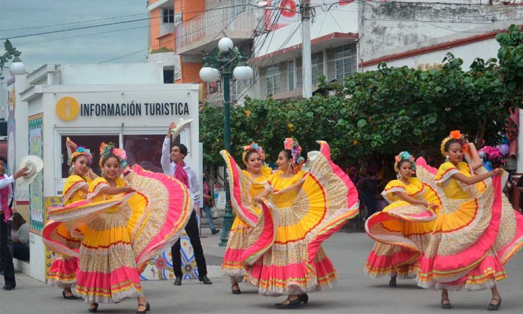 Impulsan la danza folclórica en Chietla