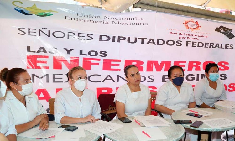 Marcharán enfermeras para exigir salarios justos en Puebla