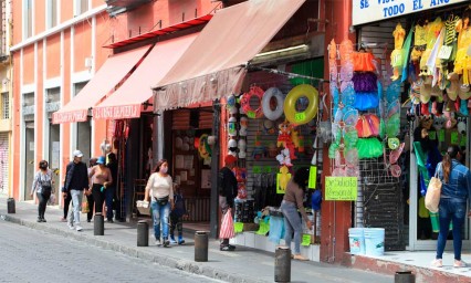 Avanza reordenamiento de ambulantes en el Centro Histórico; se han retirado al 90 por ciento