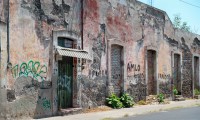 Ayuntamiento busca realizar mejoras a casonas dañadas del Centro Histórico