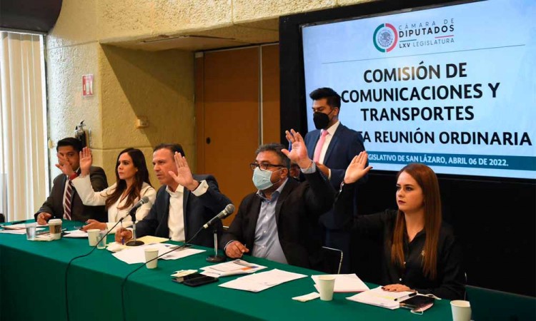 Comisión de Comunicaciones y Transportes de la Cámara de Diputados, avala dictamen de Carolina Beauregard, para reubicar la caseta de San Marcos en la México-Puebla