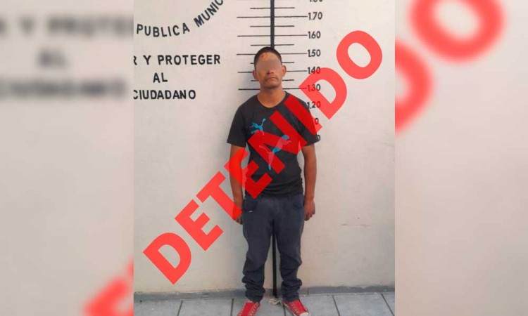 Policías de San Pedro Cholula detiene a hombre por agredir físicamente a su hermana