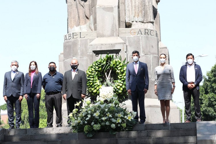 Encabeza Eduardo Rivera festejos por el 491 aniversario de la fundación de Puebla