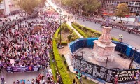 ¡Ni una menos! Mujeres marchan en CDMX y Estado de México exigiendo un alto a los feminicidios