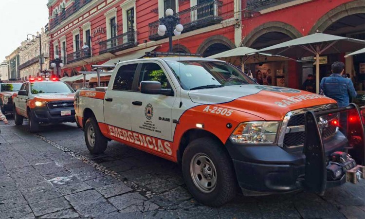 Protección Civil Municipal atiende conato de incendio y realiza mitigación de riesgos en negocio de la 2 sur