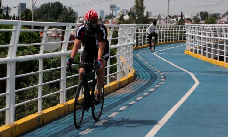 Piden crear más kilómetros de ciclovías en la capital poblana