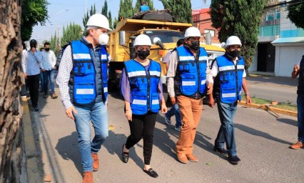 Paola Angon da banderazo al programa intensivo de bacheo en San Pedro Cholula