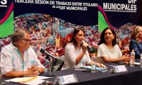 María De La Barreda presenta el proyecto "Casa Rosa" en la Red Nacional de DIF's Municipales