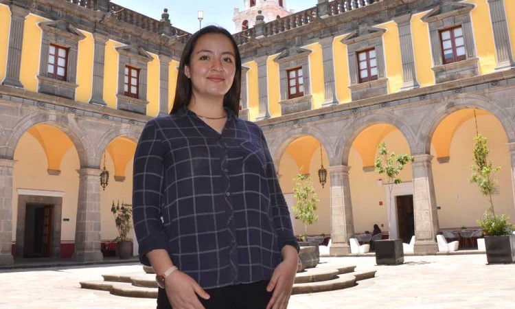 Estudiante de la BUAP, única mexicana seleccionada para estancia en el laboratorio del CERN