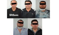 Tras persecución, Policía Municipal de Puebla detuvo a cinco hombres por el robo de una camioneta