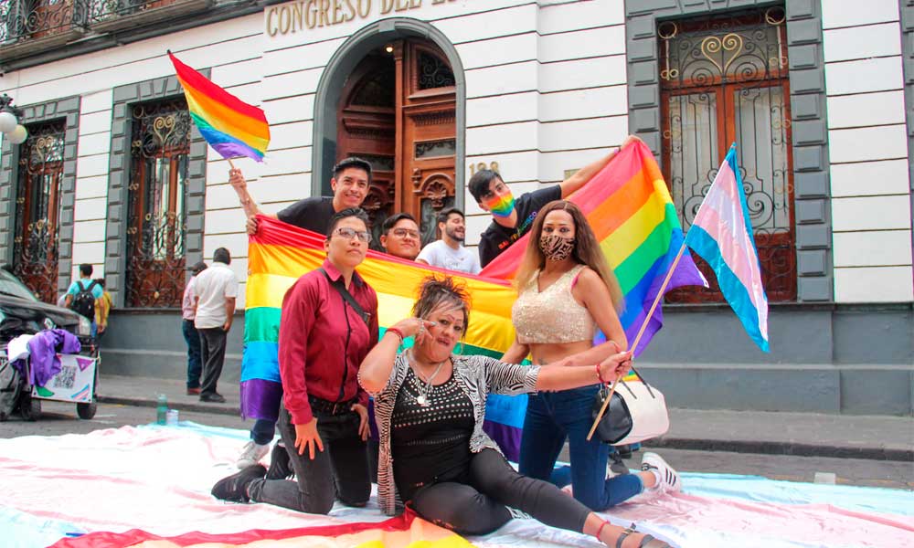 En Puebla ejercer terapias de conversión se castigará con hasta 3 años de cárcel