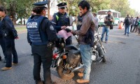 Continuarán operativos para vigilar a los motociclistas en Puebla capital