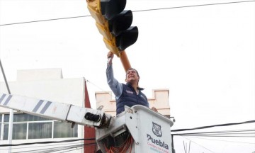 Red Semafórica de Avenida Circunvalación será retirada por el Ayuntamiento de Puebla para mejorar el flujo vehicular