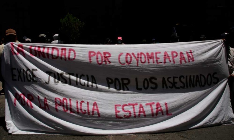 Deben poblanos apoyar la lucha en Coyomeapan