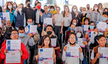 Consiguen empleo 20 personas con discapacidad gracias al SMDIF
