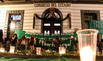 Aborto legal aún sin fecha para llegar al Pleno del Congreso Poblano