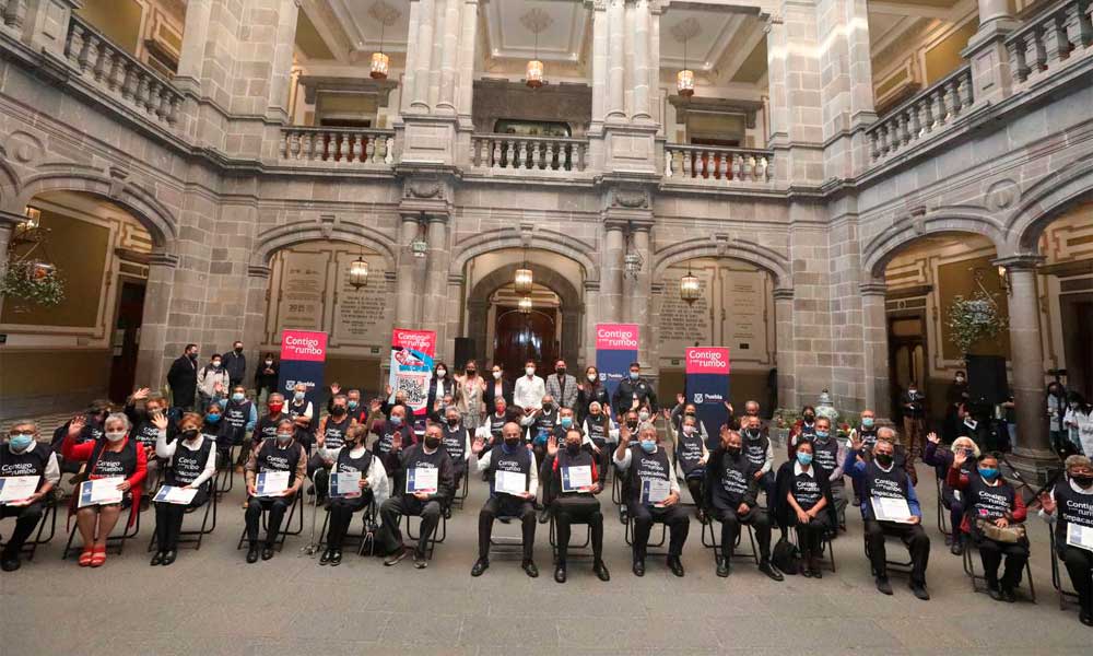 Festeja Ayuntamiento de Puebla mes de los adultos mayores
