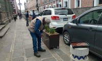 Revisan, reparan y retiran mobiliario urbano del Centro Histórico de Puebla