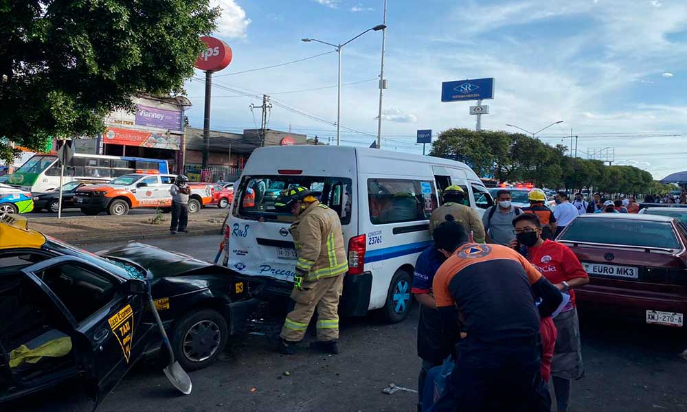 Brinda Protección Civil atención a 25 lesionados por percance vial