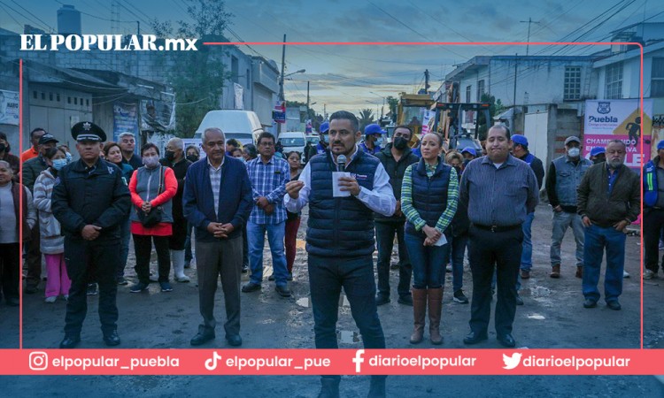 Ayuntamiento de Puebla continúa con la rehabilitación de calles