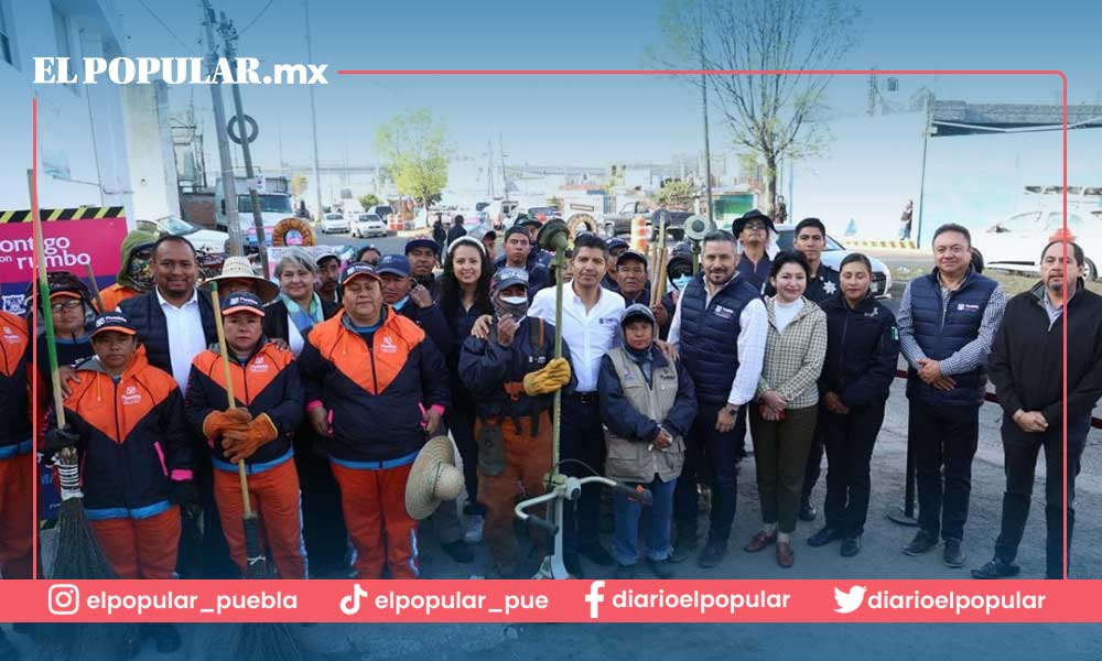 Se realizan trabajos de limpieza de la Avenida Alfredo Toxqui