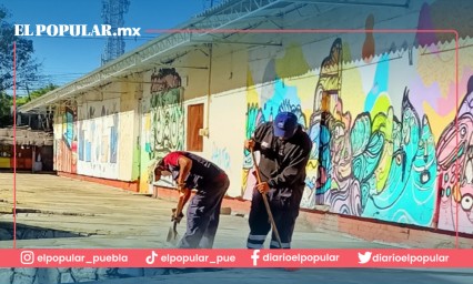 Ayuntamiento continúa con labores de mantenimiento en mercados