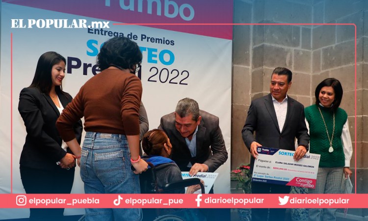 El Ayuntamiento de Puebla entrega premios a ganadores del sorteo predial 2022
