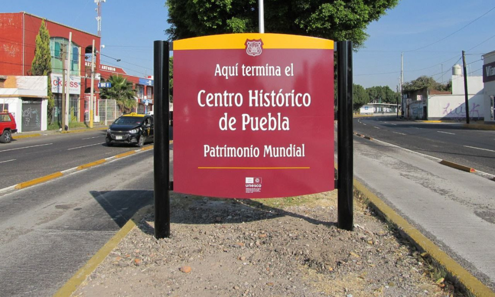 Ayuntamiento de Puebla coloca nueva señalética en el Centro Histórico