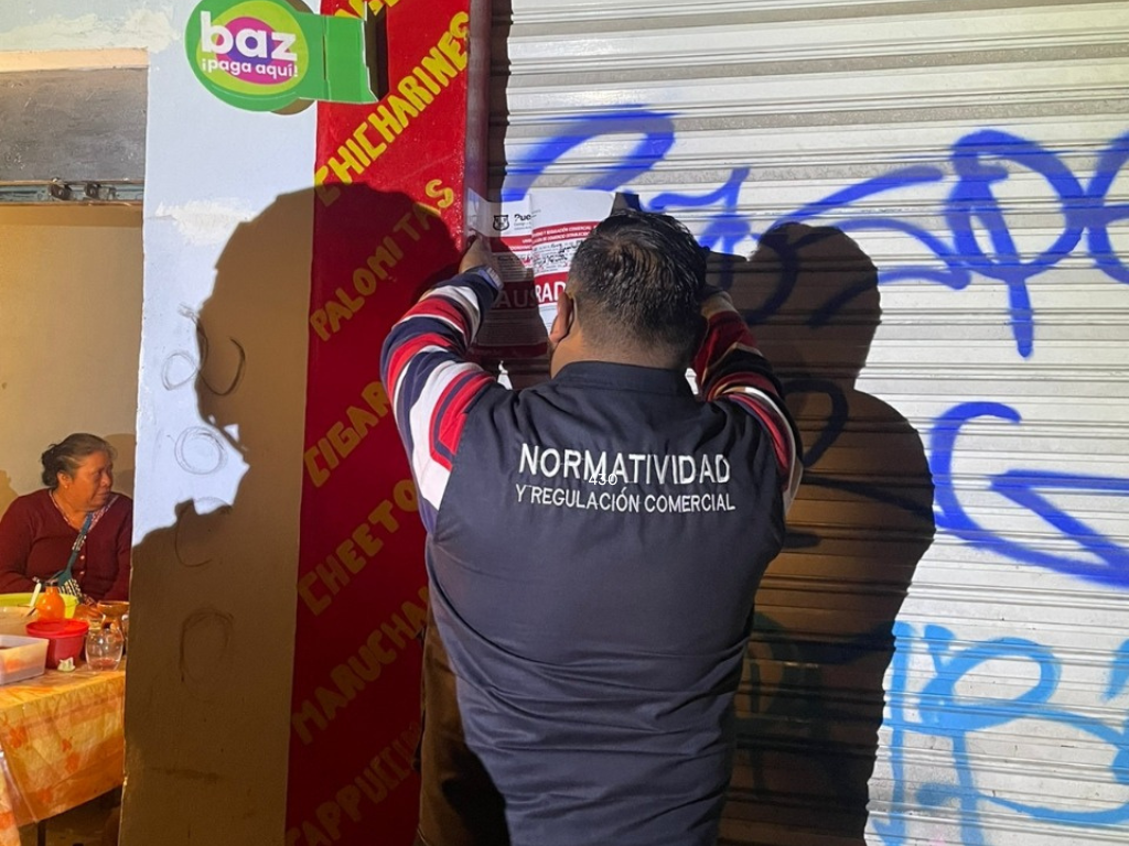 Autoridades continúan realizando operativos de normatividad comercial en Puebla