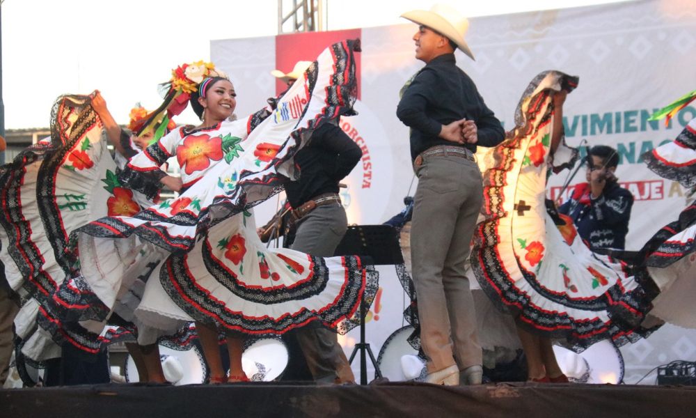 Mariachi Nacional le canta a José Alfredo Jiménez en Dolores Hidalgo