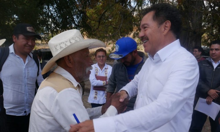 Ofrece Ignacio Mier Velazco servicio médico gratuito en Rosario La Huerta